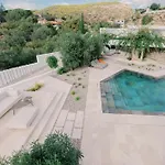 Elia Cove Luxury & Residences Villa *