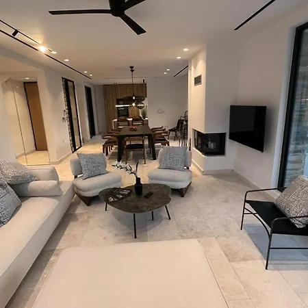 Elia Cove Luxury & Residences
