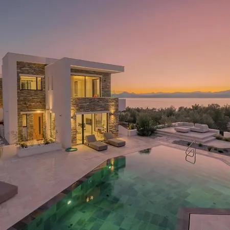 Villa Elia Cove Luxury & Residences