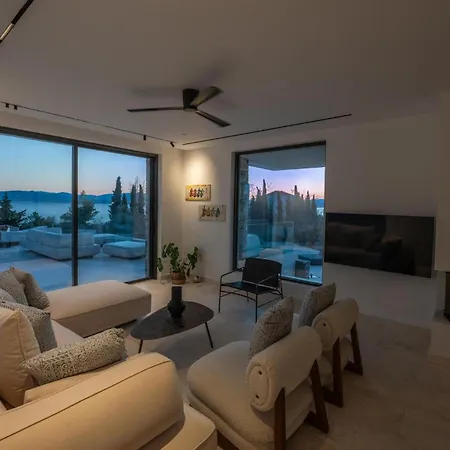 Elia Cove Luxury & Residences Corinth