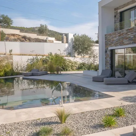 Elia Cove Luxury & Residences