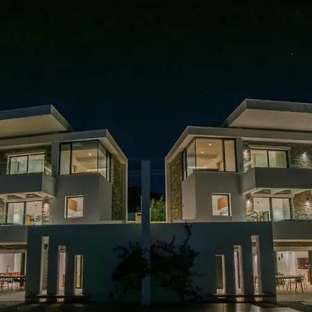 Elia Cove Luxury & Residences Villa *