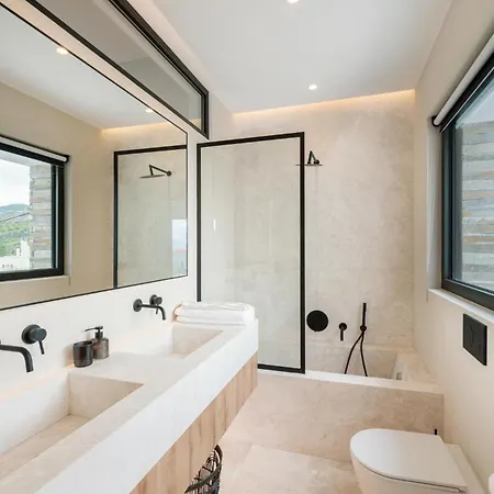 Elia Cove Luxury & Residences Villa