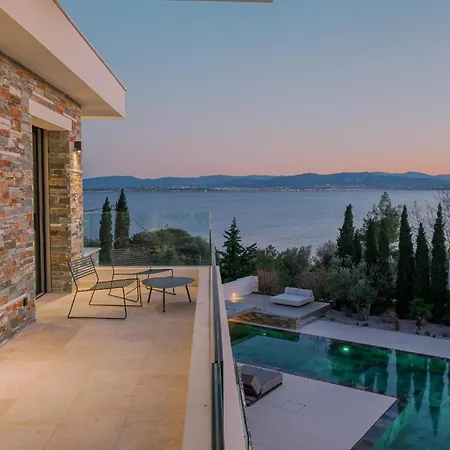 Elia Cove Luxury & Residences Villa *