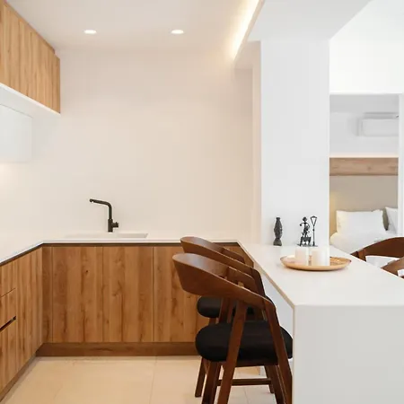 Elia Cove Luxury & Residences *