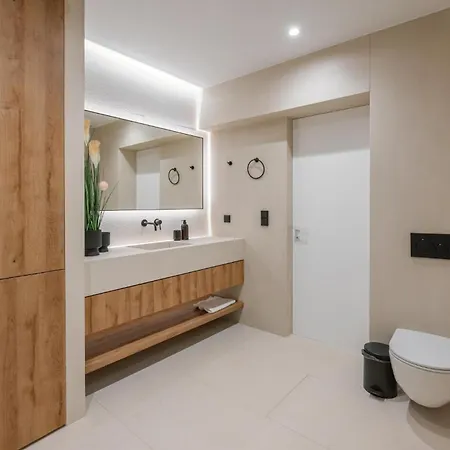 Villa Elia Cove Luxury & Residences