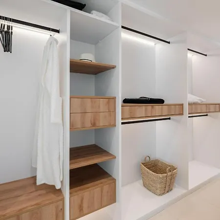 Elia Cove Luxury & Residences