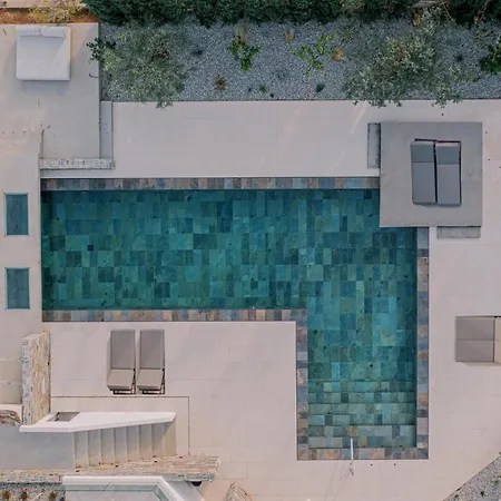 Elia Cove Luxury & Residences *