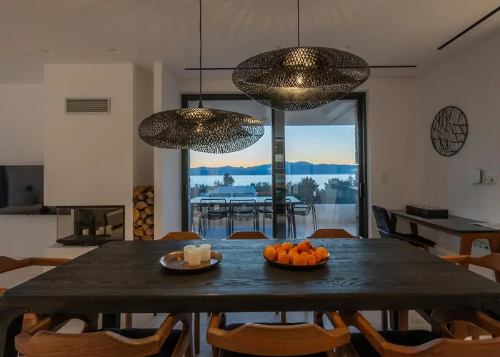 Elia Cove Luxury & Residences Villa