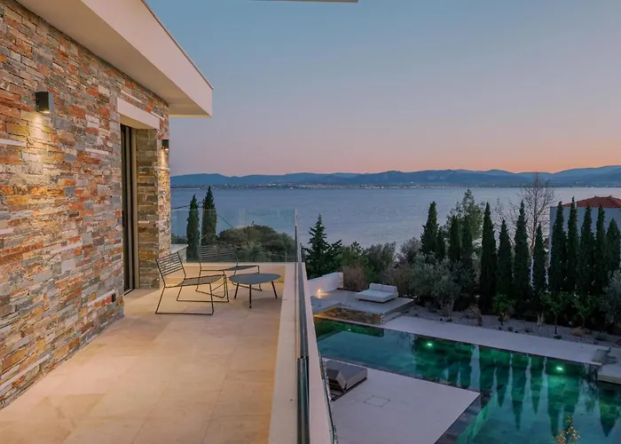 Elia Cove Luxury & Residences Villa *