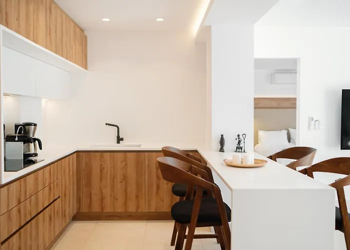 Elia Cove Luxury & Residences *