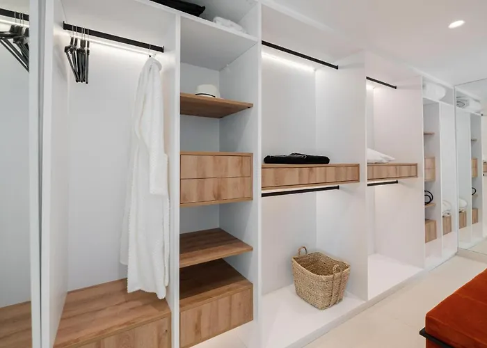 Elia Cove Luxury & Residences